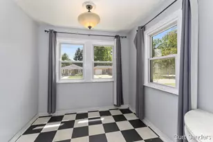 563 Ferris St NW, Grand Rapids, MI 49544 - Photo 6