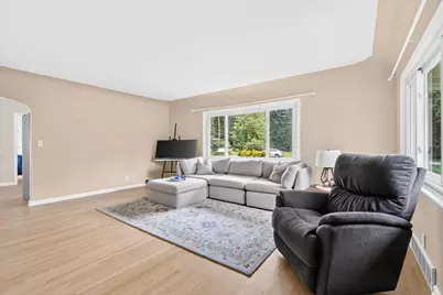 75 Hillside Drive, Battle Creek, MI 49017 - Photo 8