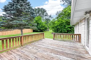 75 Hillside Dr, Battle Creek, MI 49017 - Photo 32