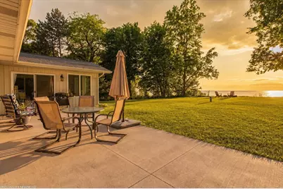 5190 Pier Road, Coloma, MI 49038 - Photo 2