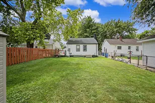 26154 Pennie St, Dearborn Heights, MI 48125 - Photo 24