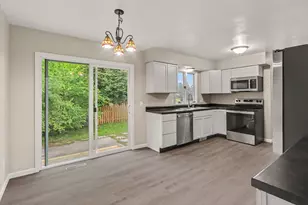 6083 Woodlea Dr, Kalamazoo, MI 49048 - Photo 10