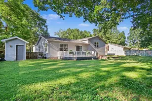 102 Eugene Ave, Norton Shores, MI 49441 - Photo 26