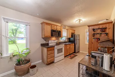 1148 Lavette Avenue, Benton Harbor, MI 49022 - Photo 10