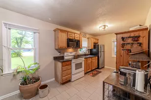 1148 Lavette Ave, Benton Harbor, MI 49022 - Photo 10