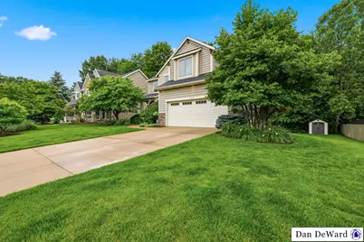 5713 Kenstyn Drive SW, Wyoming, MI 49418 - Photo 2
