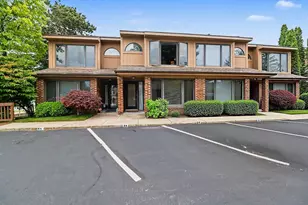 84 Harbor Dr, Ludington, MI 49431 - Photo 2