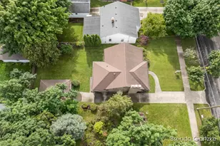 1012 Northlawn St NE, Grand Rapids, MI 49505 - Photo 36