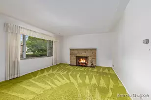 1012 Northlawn St NE, Grand Rapids, MI 49505 - Photo 6