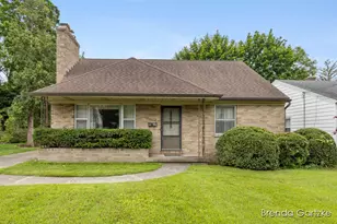 1012 Northlawn St NE, Grand Rapids, MI 49505 - Photo 2