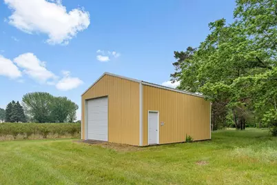 2031 Lynch Road, Benton Harbor, MI 49022 - Photo 6