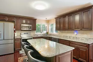 6568 Crabapple Dr, Troy, MI 48098 - Photo 32