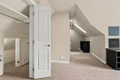 1670 Flowers Crossing Drive NE, Grand Rapids, MI 49525 - Photo 68