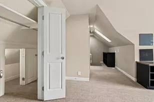 1670 Flowers Crossing Dr NE, Grand Rapids, MI 49525 - Photo 68