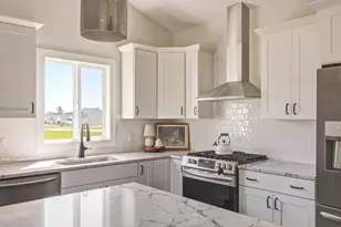 9318 Shoreway Dr, West Olive, MI 49460 - Photo 10