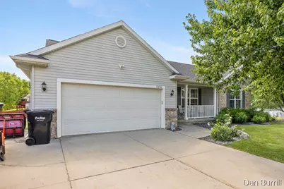 2896 Barcroft Drive SW, Wyoming, MI 49418 - Photo 2