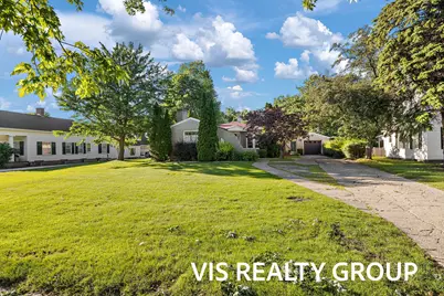 303 E Savidge Street, Spring Lake, MI 49456 - Photo 2
