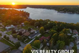 303 E Savidge St, Spring Lake, MI 49456 - Photo 84