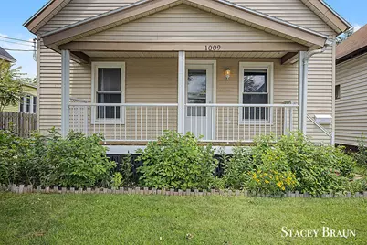 1009 Courtney Street NW, Grand Rapids, MI 49504 - Photo 2