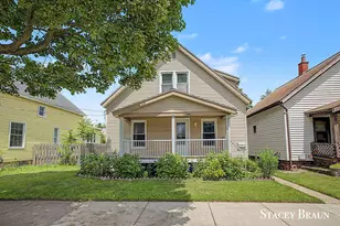 1009 Courtney St NW, Grand Rapids, MI 49504 - Photo 1