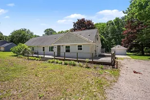 16962 Ransom St, Holland, MI 49424 - Photo 1