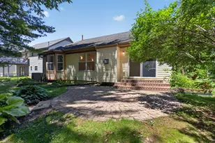 7944 Thornhill Dr, Ypsilanti, MI 48197 - Photo 8