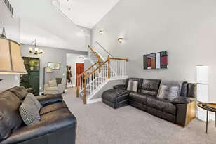 5488 Elmhurst Dr, Trenton, MI 48183 - Photo 8