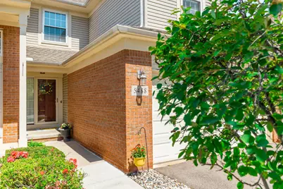 5488 Elmhurst Drive #21, Trenton, MI 48183 - Photo 2