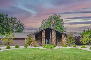 17 Linda Ln, Coldwater, MI 49036 - Photo 2