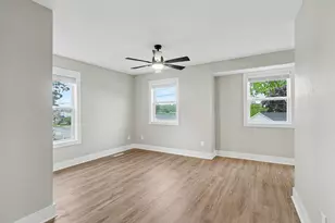 2123 Lakeshore Dr, Muskegon, MI 49441 - Photo 22