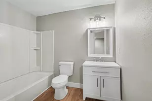 2123 Lakeshore Dr, Muskegon, MI 49441 - Photo 30