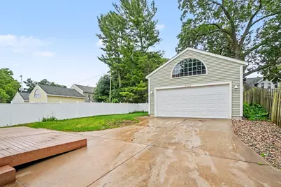 2123 Lakeshore Drive, Muskegon, MI 49441 - Photo 42