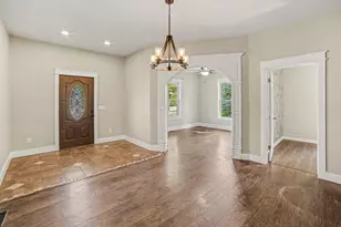 206 E Broadway St, Scottville, MI 49454 - Photo 8