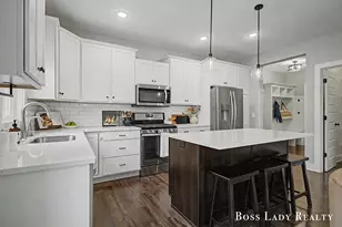 6342 Eaglewood Dr, Hudsonville, MI 49426 - Photo 8