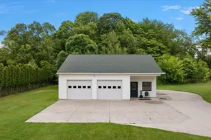 8236 Alpine Ave NW, Sparta, MI 49345 - Photo 68