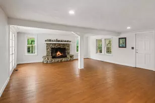 7763 Anway Dr, Battle Creek, MI 49014 - Photo 8