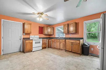 2356 E Napier Avenue, Benton Harbor, MI 49022 - Photo 8