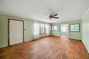2356 E Napier Ave, Benton Harbor, MI 49022 - Photo 4