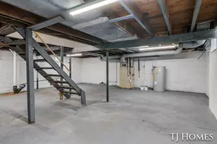 1031 Ada Ave, Muskegon, MI 49442 - Photo 30