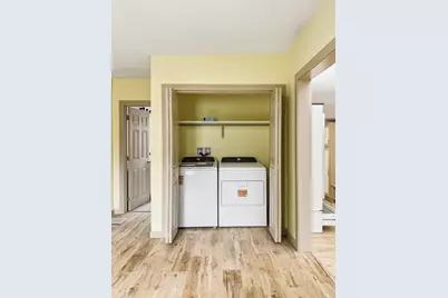 21 E Willard Avenue E, Battle Creek, MI 49037 - Photo 14
