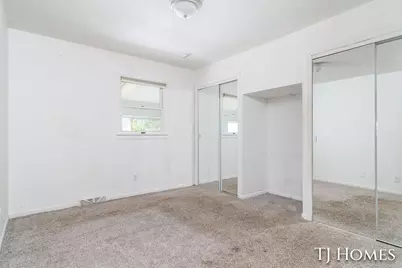 1030 Calvin Avenue, Muskegon, MI 49442 - Photo 14