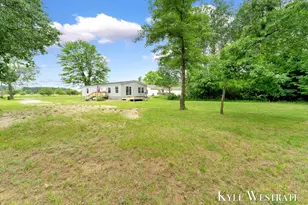 704 Chestnut, Howard City, MI 49329 - Photo 28