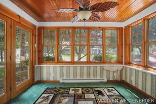 199 W 9th St, Holland, MI 49423 - Photo 18