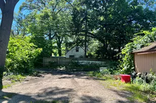 2913 5th St, Muskegon, MI 49444 - Photo 8