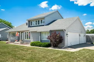 5459 Stowehill Dr SE, Kentwood, MI 49508 - Photo 4