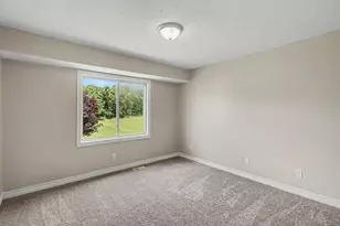 12944 Valley Dr, Wayland, MI 49348 - Photo 18