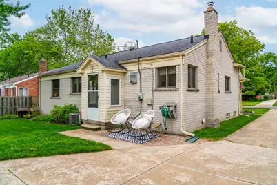 24024 Colchester Drive, Farmington, MI 48336 - Photo 6