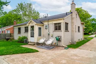 24024 Colchester Dr, Farmington, MI 48336 - Photo 6