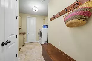 5533 S Red Pine Cir, Kalamazoo, MI 49009 - Photo 16