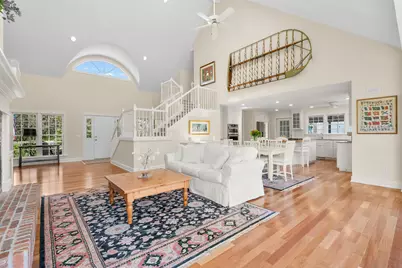 449 S Skyview Drive, Kalamazoo, MI 49009 - Photo 8